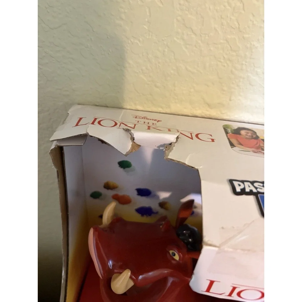 Disney Lion King Pumbaa Pass Game